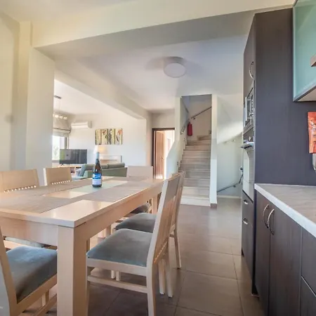 Anna By Select Villa