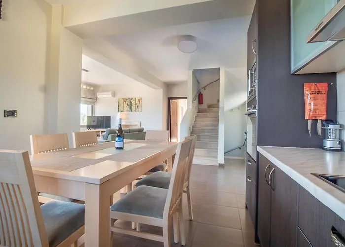 Anna By Select Villa