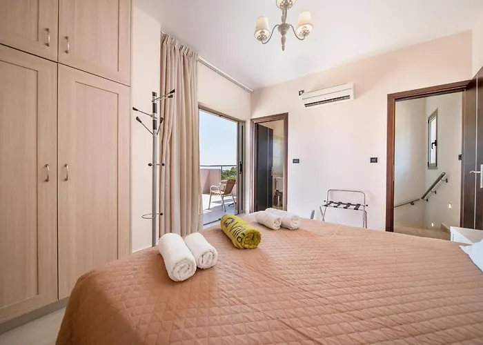 Anna By Select Villa *